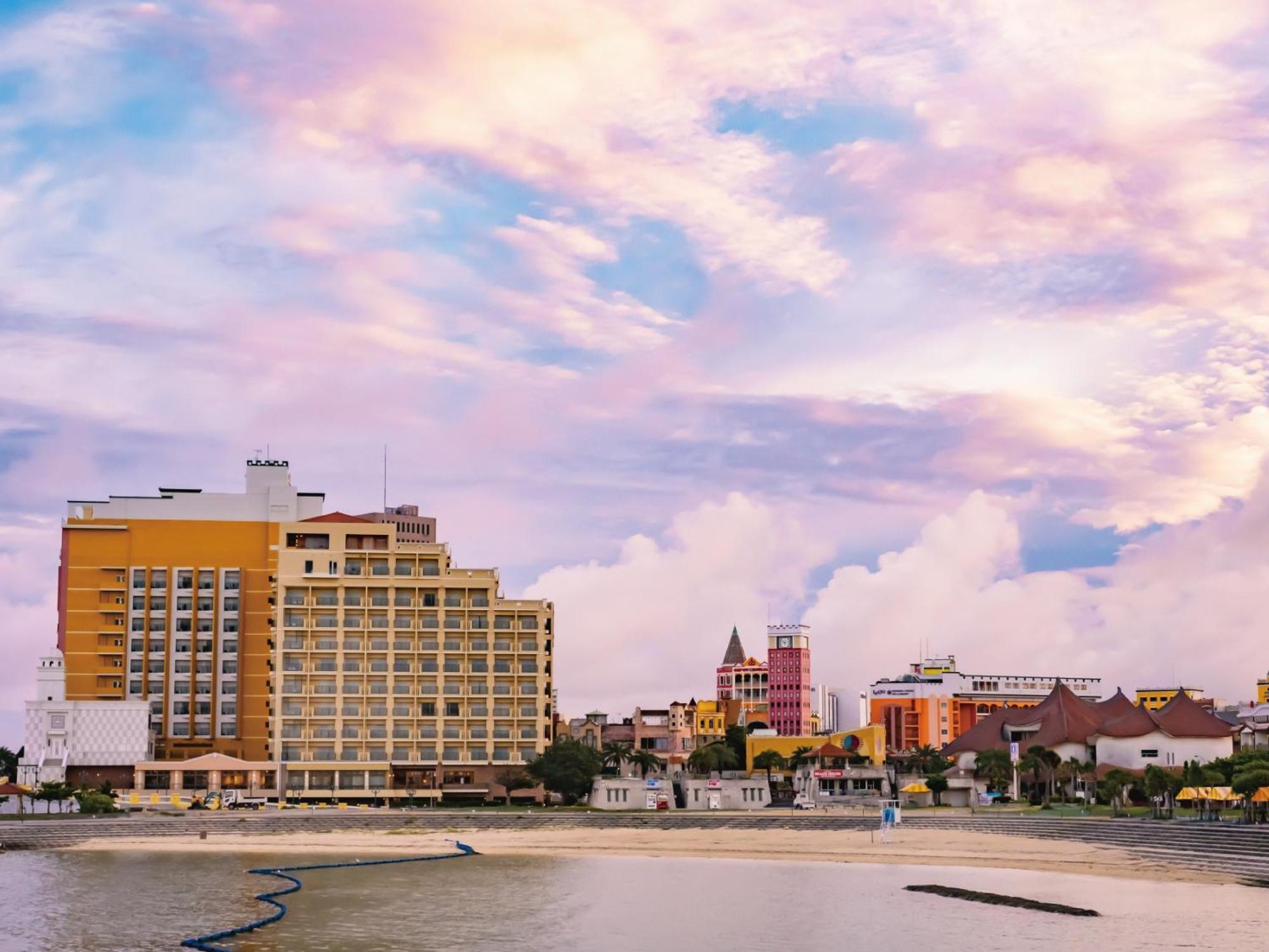 Sunset Resort Mihama -Seven Hotels And Resorts- Chatan Eksteriør billede